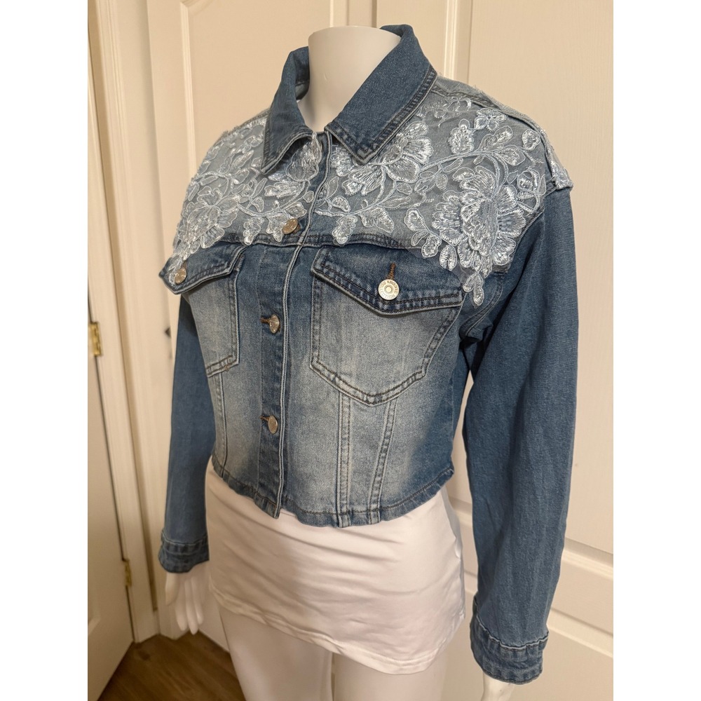 Lizette Collection Floral Lace Beaded Denim Jacket Light Wash Cropped Trucker